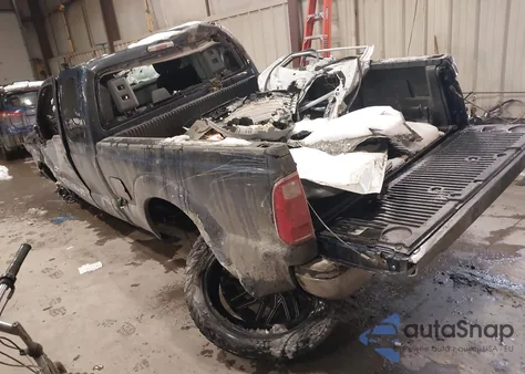 2013 Ford F-250 Xlt z USA, uszkodzony, nr VIN 1FT7X2BT4DEA21309